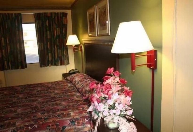 مُتل Plaza Travel Inn