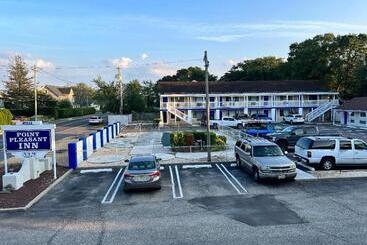 مُتل Point Pleasant Inn