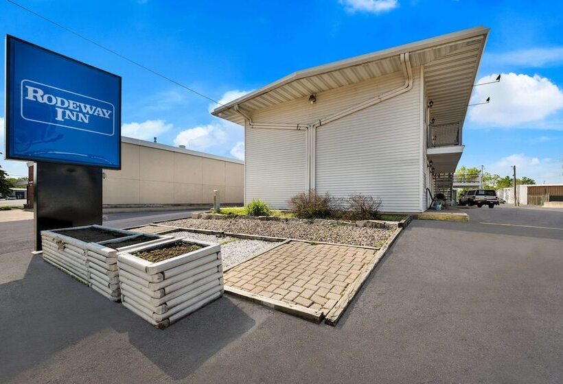 فندق على الطريق Rodeway Inn