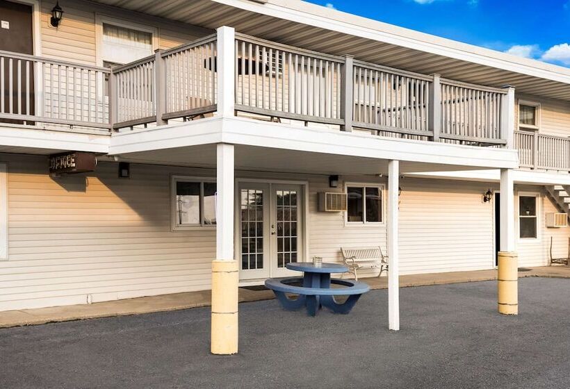 فندق على الطريق Rodeway Inn