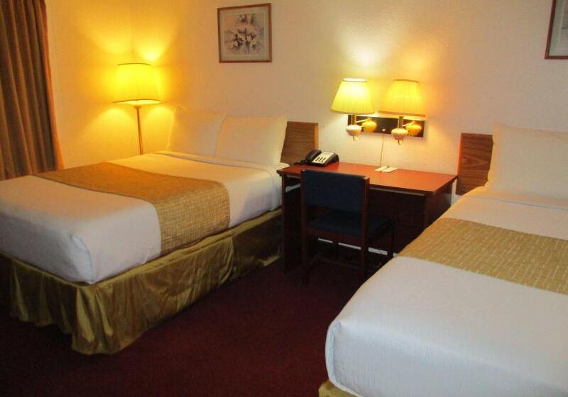 모텔 Travelodge By Wyndham Redwood Falls