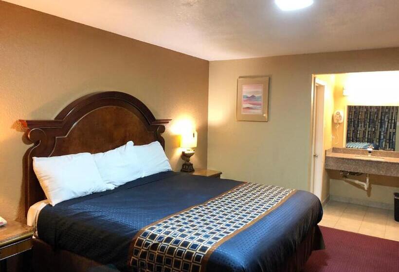 مُتل Villa West Inn