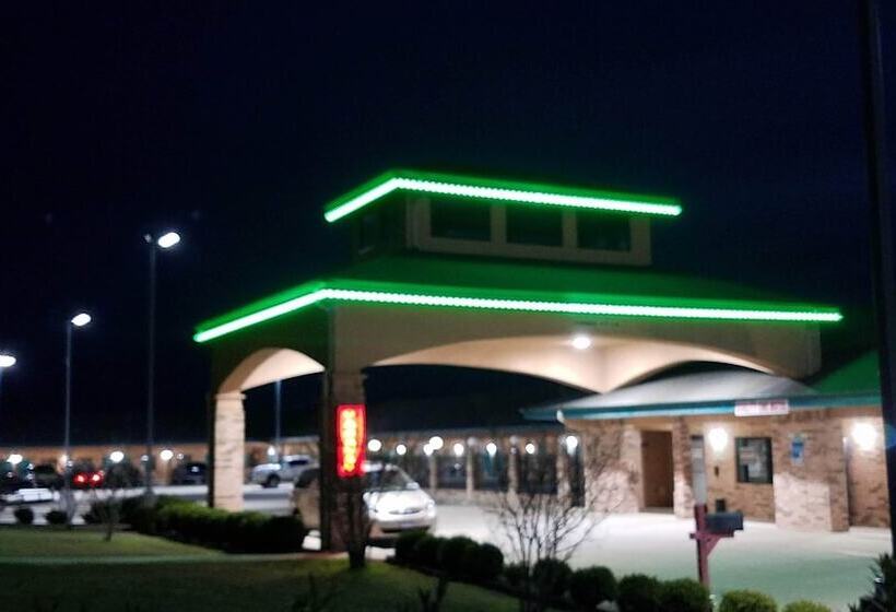 Quality One Motel