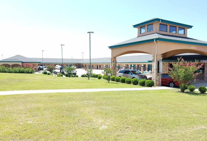 Quality One Motel