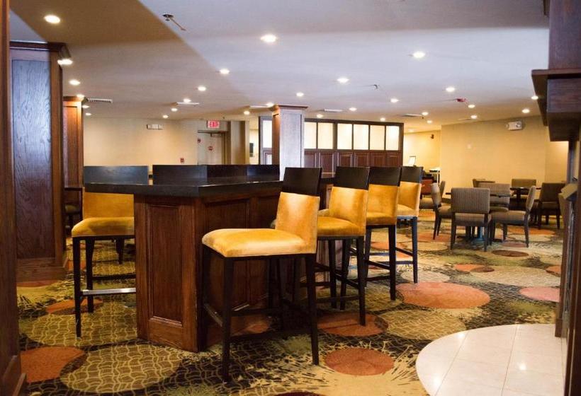Radisson Hotel Detroit-farmington Hills