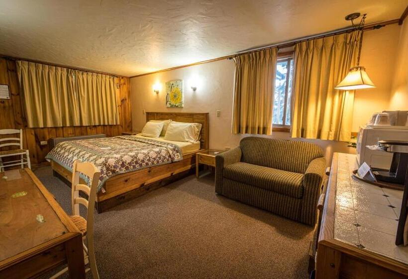 Riverside Motel