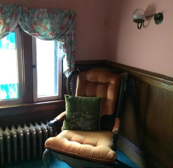 The Harkins House Inn Bed & Breakfast