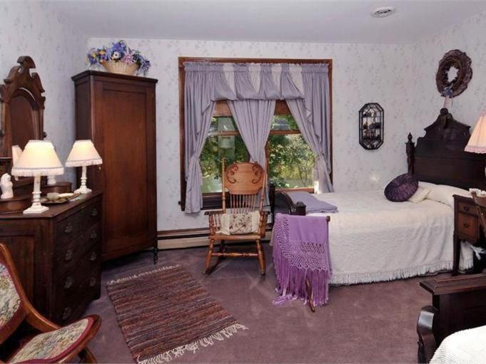 Victorian Loft Bed And Breakfast