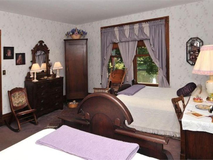 Victorian Loft Bed And Breakfast