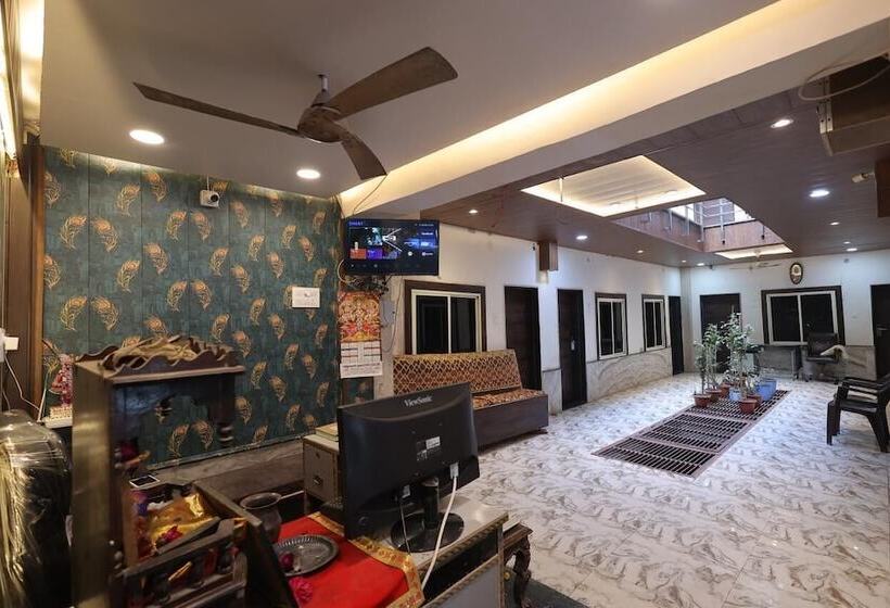هتل Shyam Inn