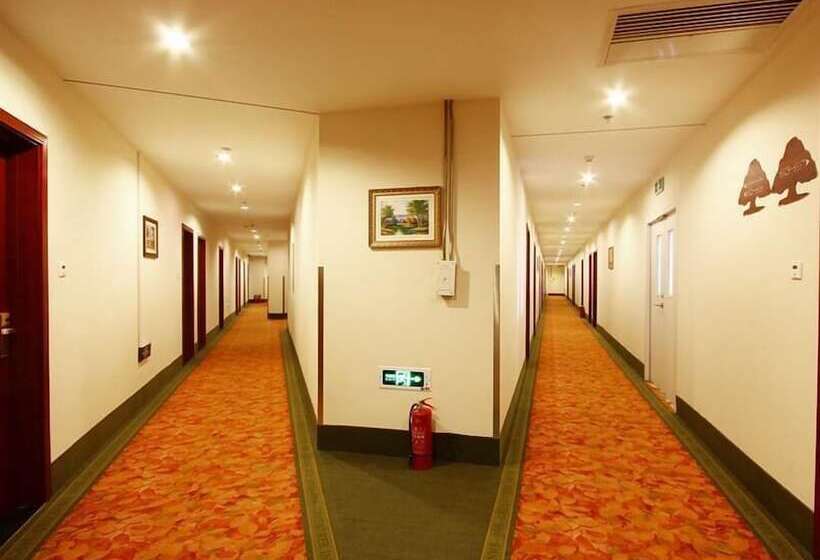 Отель Greentree Inn Beijing Chaoyang Shilihe Antique Cit