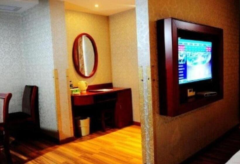 هتل Greentree Inn Ganzhou Sankang Temple Darunfa Express