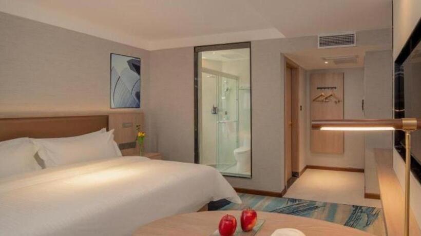 هتل Greentree Inn Ganzhou Sankang Temple Darunfa Express