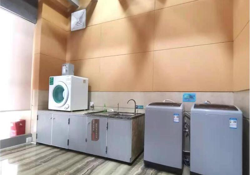 Отель Greentree Inn Guangdong Yangjiang Xiping Road Bus Terminal Station Express