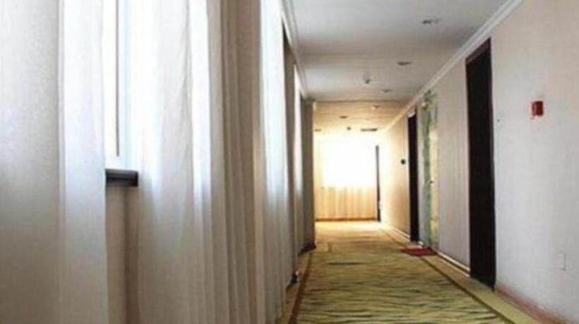 בית מלון כפרי Greentree Inn Jining Jianshe Road