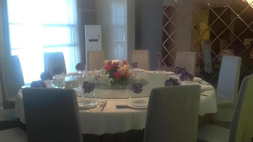 호텔 Greentree Inn Jiuquan Century Plaza