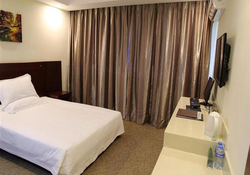 هتل Greentree Inn Shanghai Baoshan Yanghang Shuichan Road