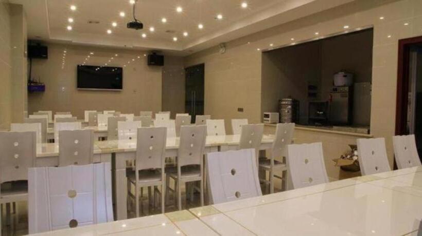 هتل Greentree Inn Shanghai Baoshan Yanghang Shuichan Road