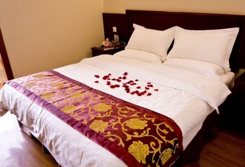 هتل Greentree Inn Shanghai  Hongqiao Hub Convention Center Jinghua Road Shell