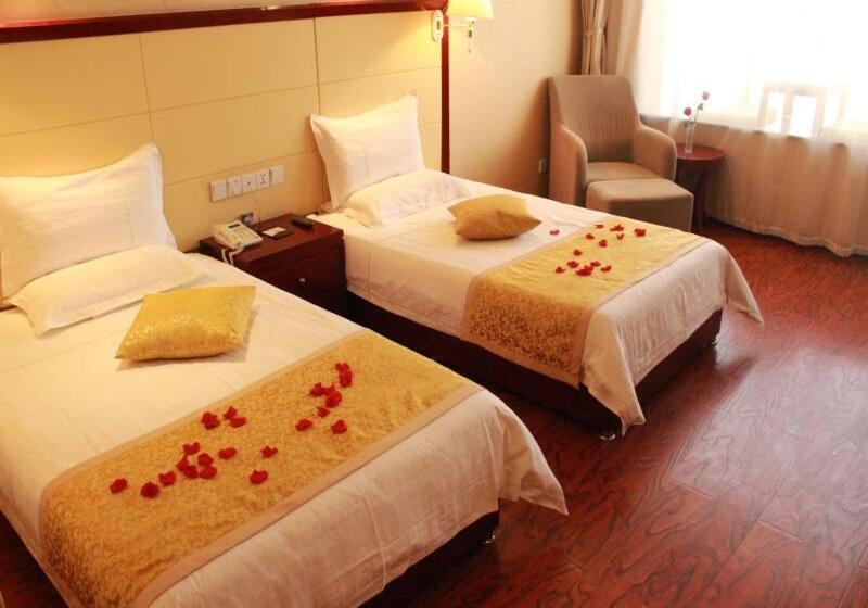 Отель Greentree Inn Taiyuan Pingyang Road Business