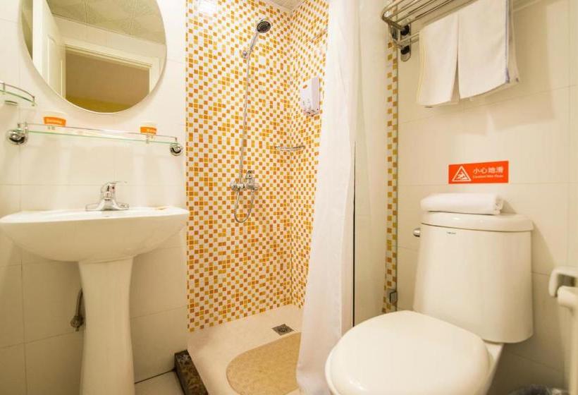 호텔 Home Inn Harbin Taiyang Island Qianjin Road