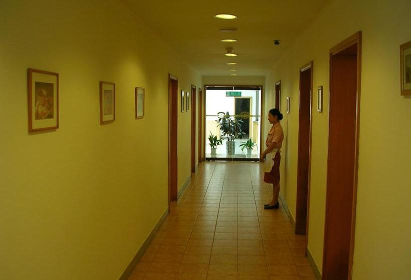 Отель Jinjiang Inn Yichun Water Park Branch