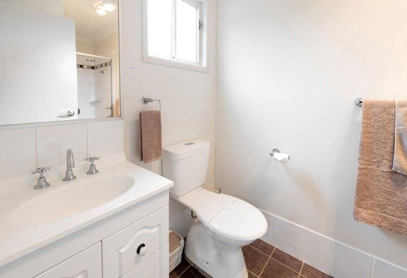 בית מלון כפרי Big4 Opal Holiday Park