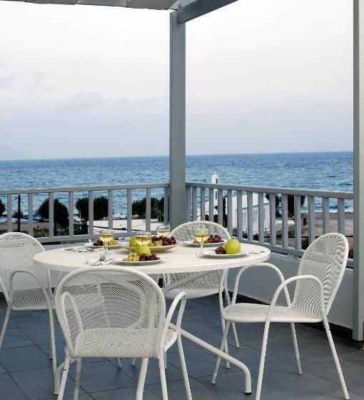 هتل Filoxenia Apartments