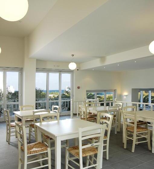 هتل Filoxenia Apartments