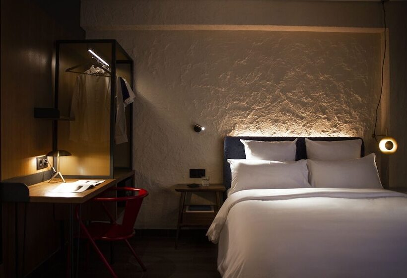 هتل Letoh Letoh Sevilla