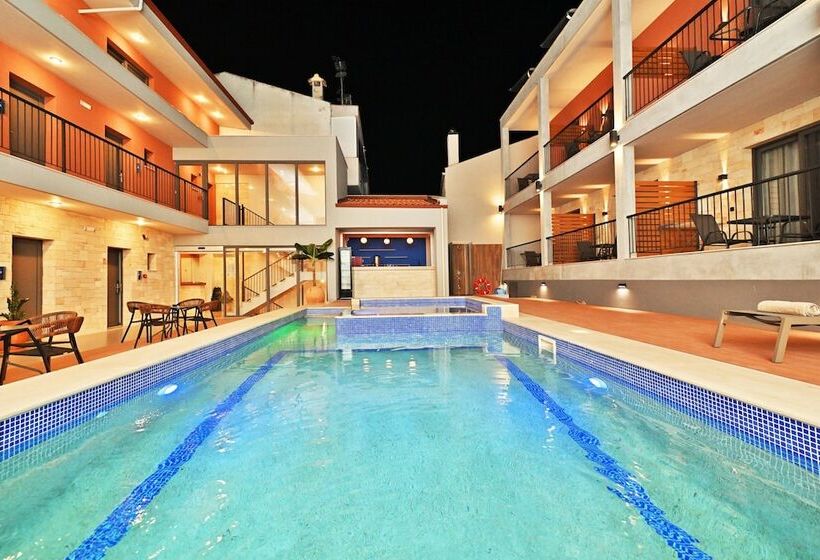 فندق Maltepe Luxury Accommodation