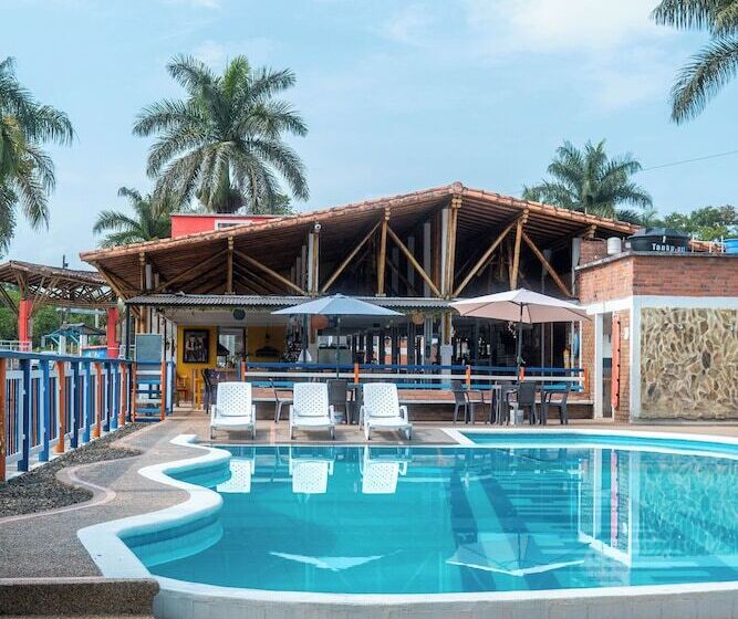 هتل Palmas De Santa Elena