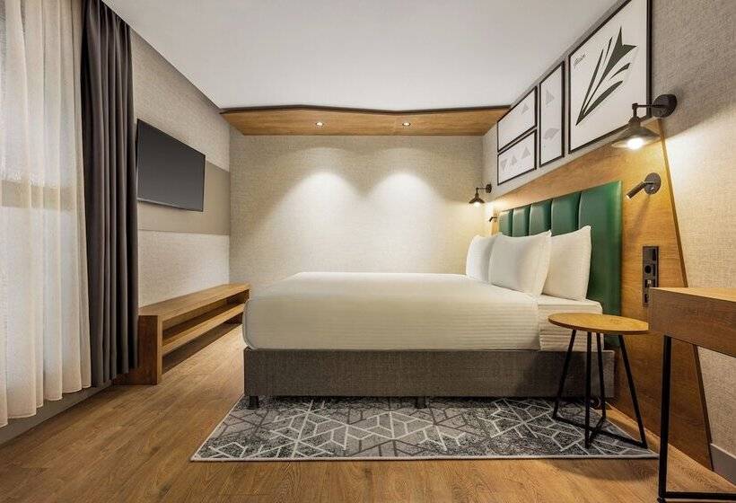 ホテル Ramada Encore By Wyndham Istanbul Arnavutkoy