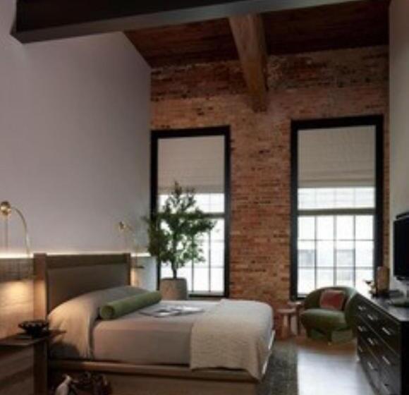 هتل Rivet House