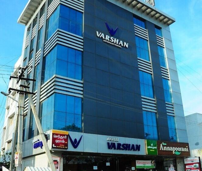 בית מלון כפרי Varshan International