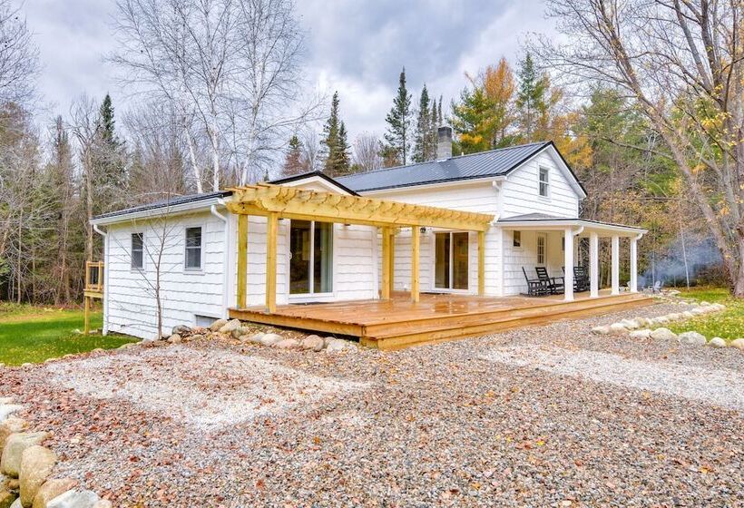 Modern Stark Home W/ Game Room, Grill & Fire Pit