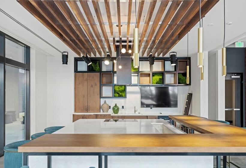 Placemakr Cathedral Heights