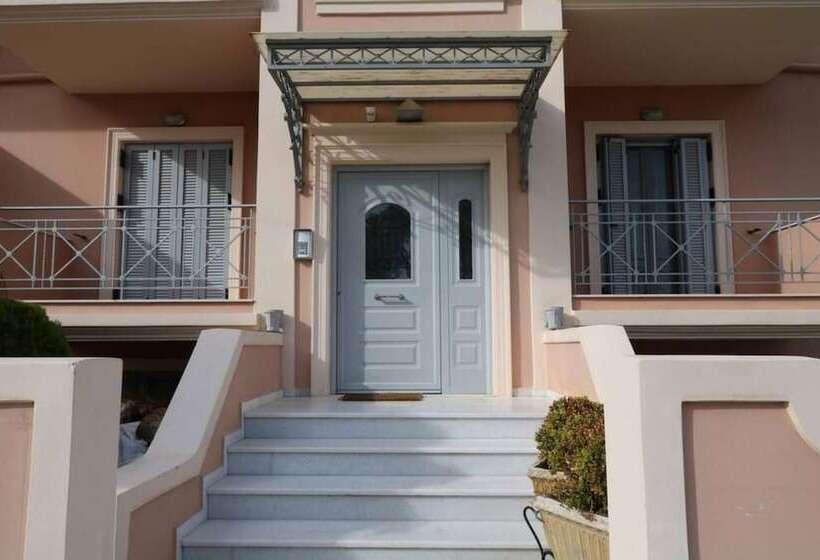 Urban Suites In Argostoli