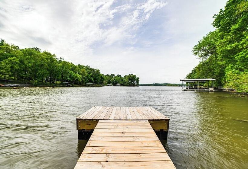A Frame Cadiz Cabin On Lake Barkley W/ Boat Dock!