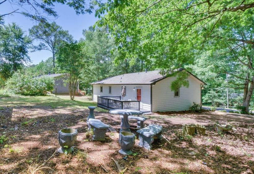Athens Home W/ Deck   Near Sanford Stadium!