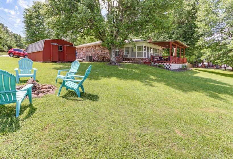 Beautiful War Eagle Cove Home: Walk To Beaver Lake