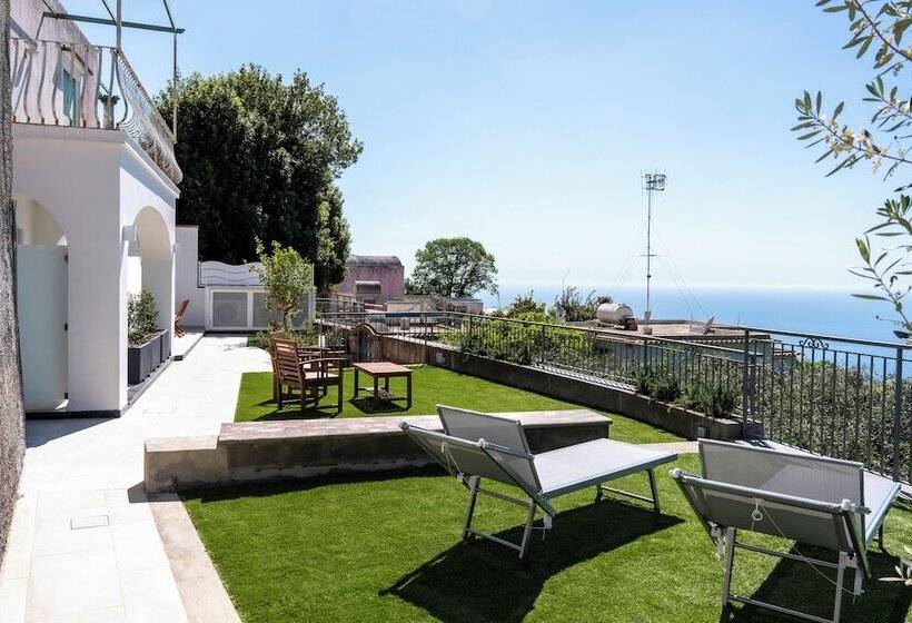تختخواب و صبحانه La Minucciola Capri