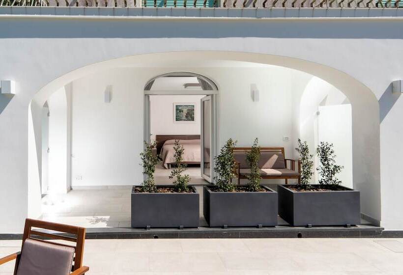 تختخواب و صبحانه La Minucciola Capri