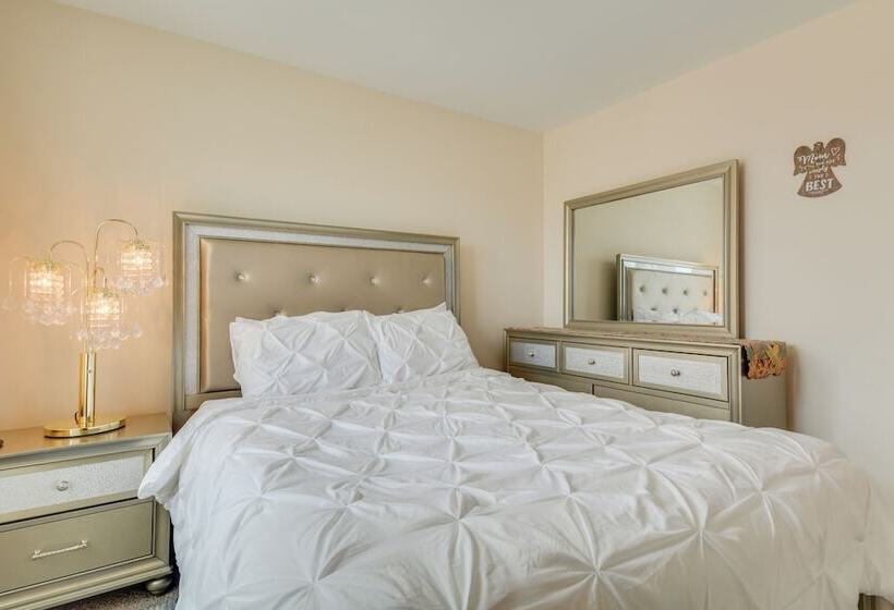 Charming Smithfield Home ~ 28 Mi To Raleigh!