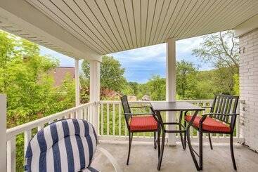 Charming West Mifflin House   3 Mi To Kennywood!