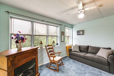 Charming West Mifflin House   3 Mi To Kennywood!