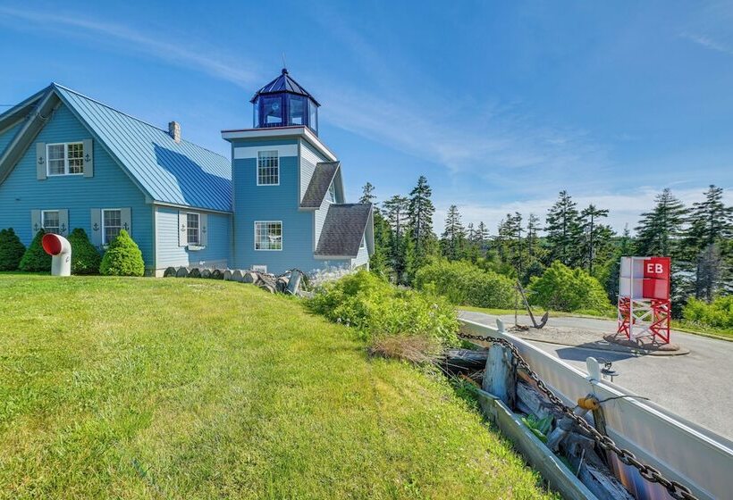 4 Mi To Acadia Trails: Coastal Maine Home W/ Deck