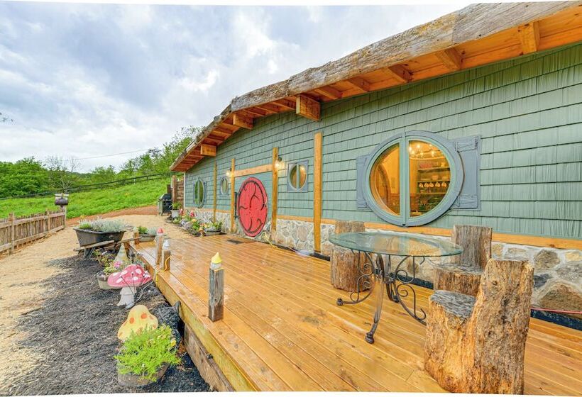 Hobbit Themed House On 6 Acres In Cosby