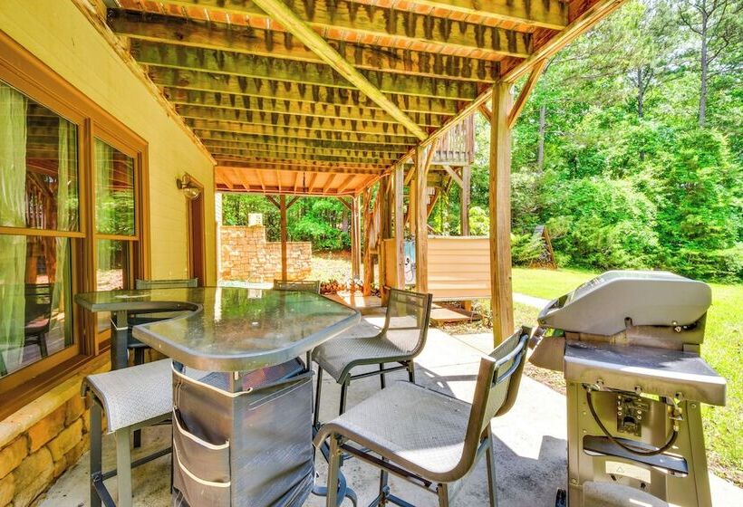 Dog Friendly Lavonia Home W/ Dock & Lake Access
