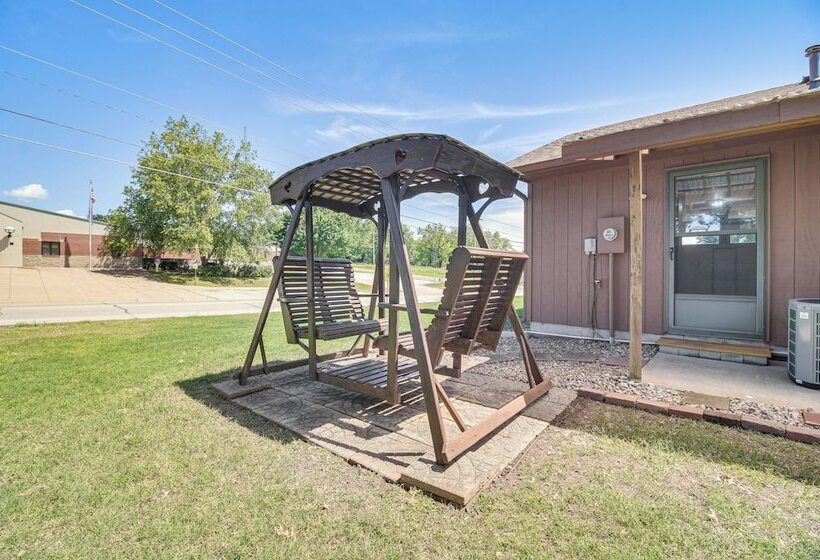 Hillcrest Hideaway  Grove Home ~ 1 Mi To Launch